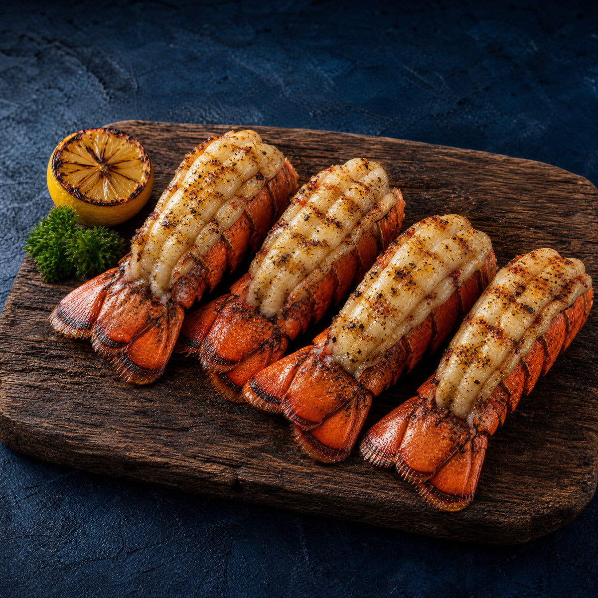 Homard Queue 3-4 oz (+/- 18 un)